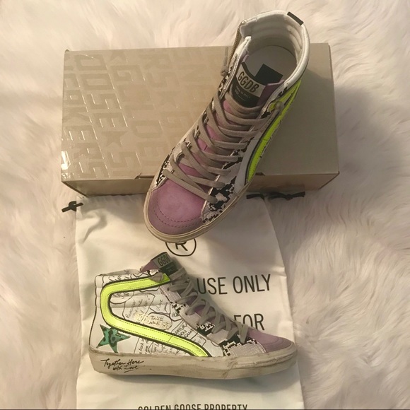 ❌SOLD❌💜Golden Goose Graffiti Slides💜 - Picture 3 of 8